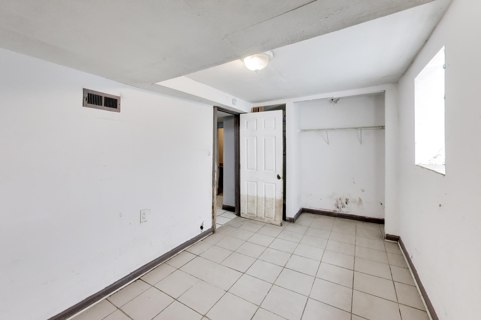 1649 N Latrobe Avenue, Chicago, IL 60639