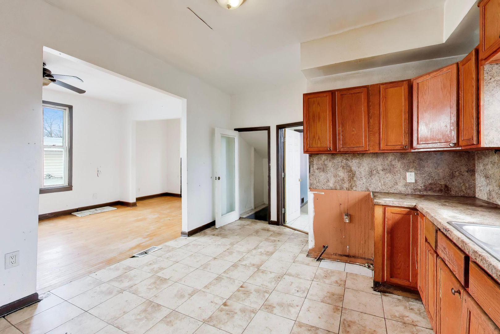 1649 N Latrobe Avenue, Chicago, IL 60639