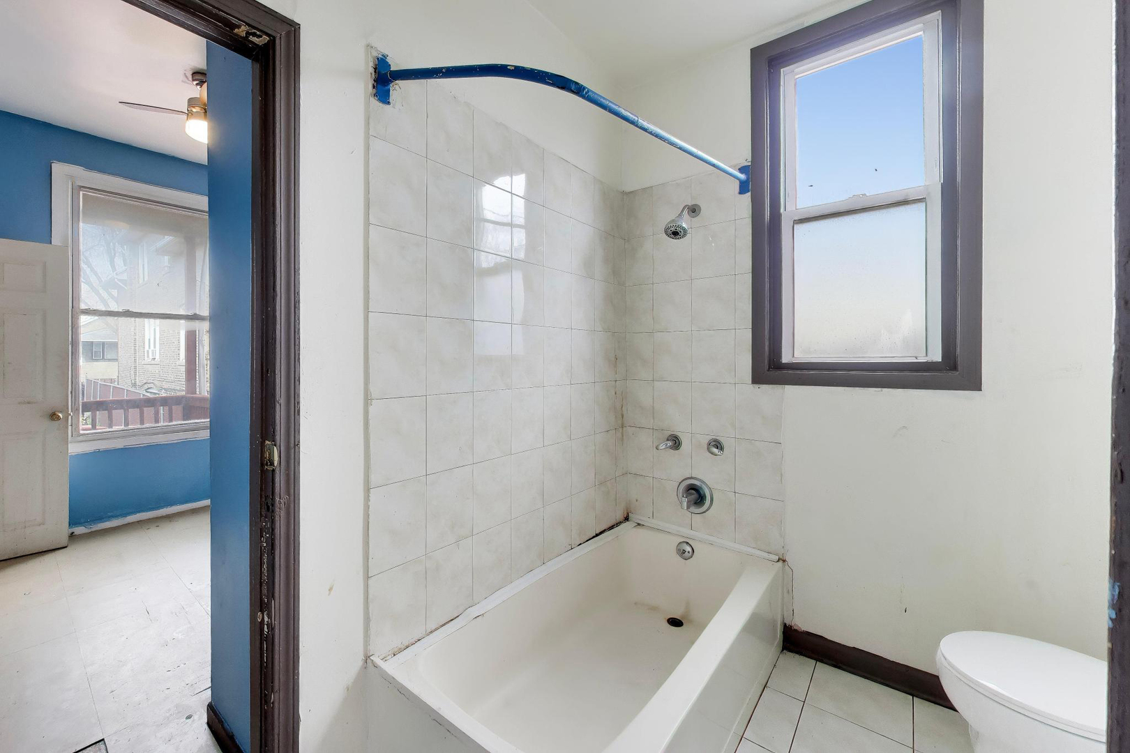 1649 N Latrobe Avenue, Chicago, IL 60639