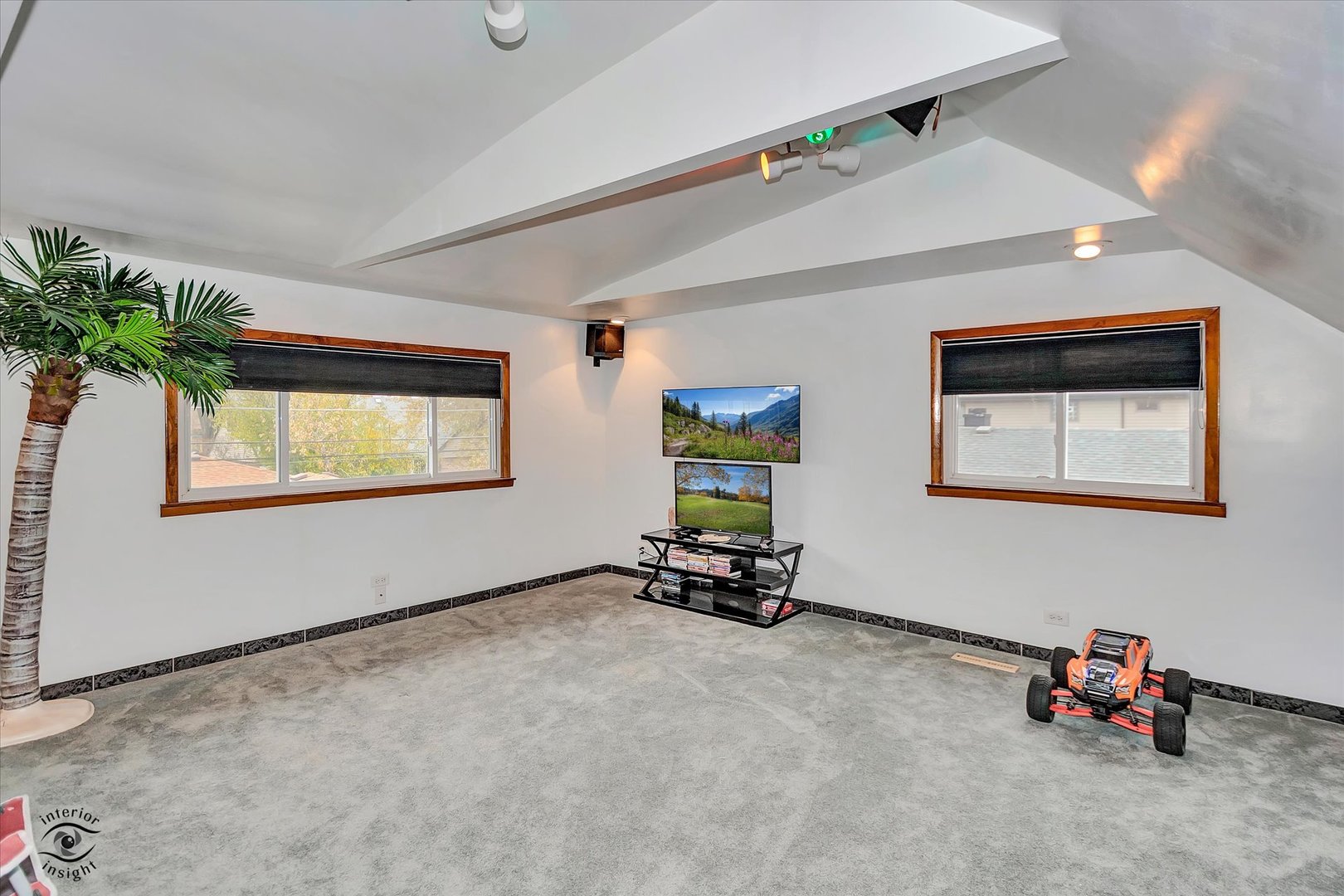 9137 Orchard Lane, Bridgeview, IL 60455