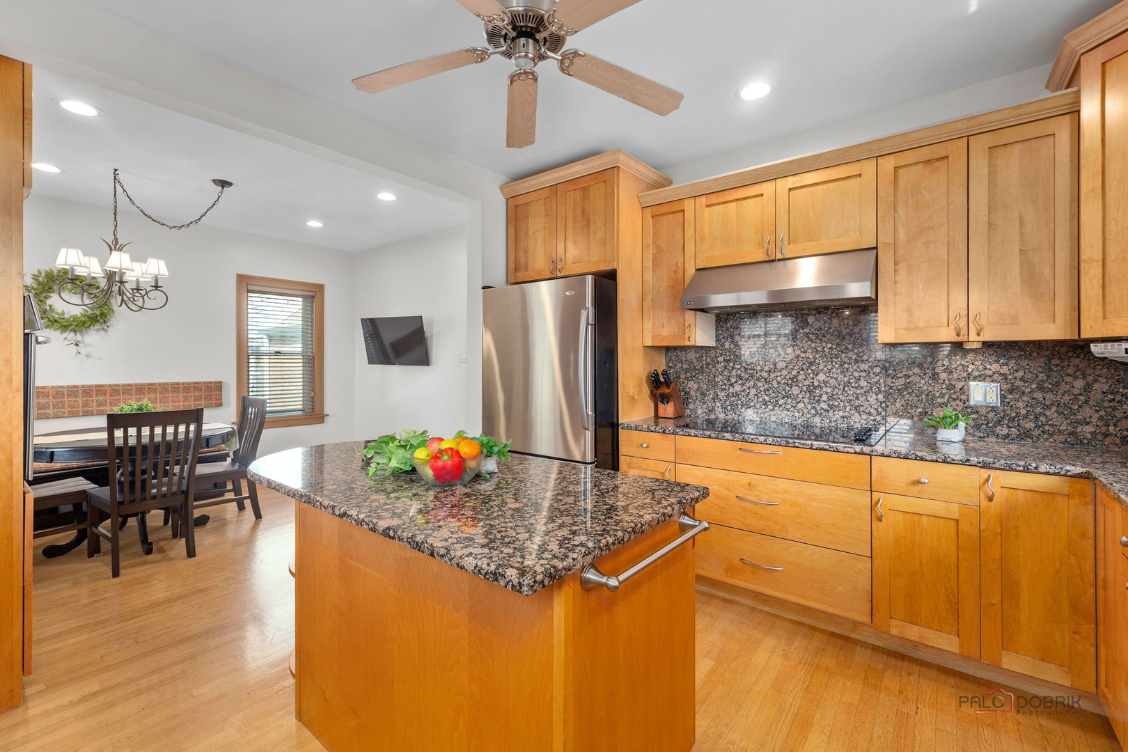 2720 N Beulah Avenue, River Grove, IL 60171