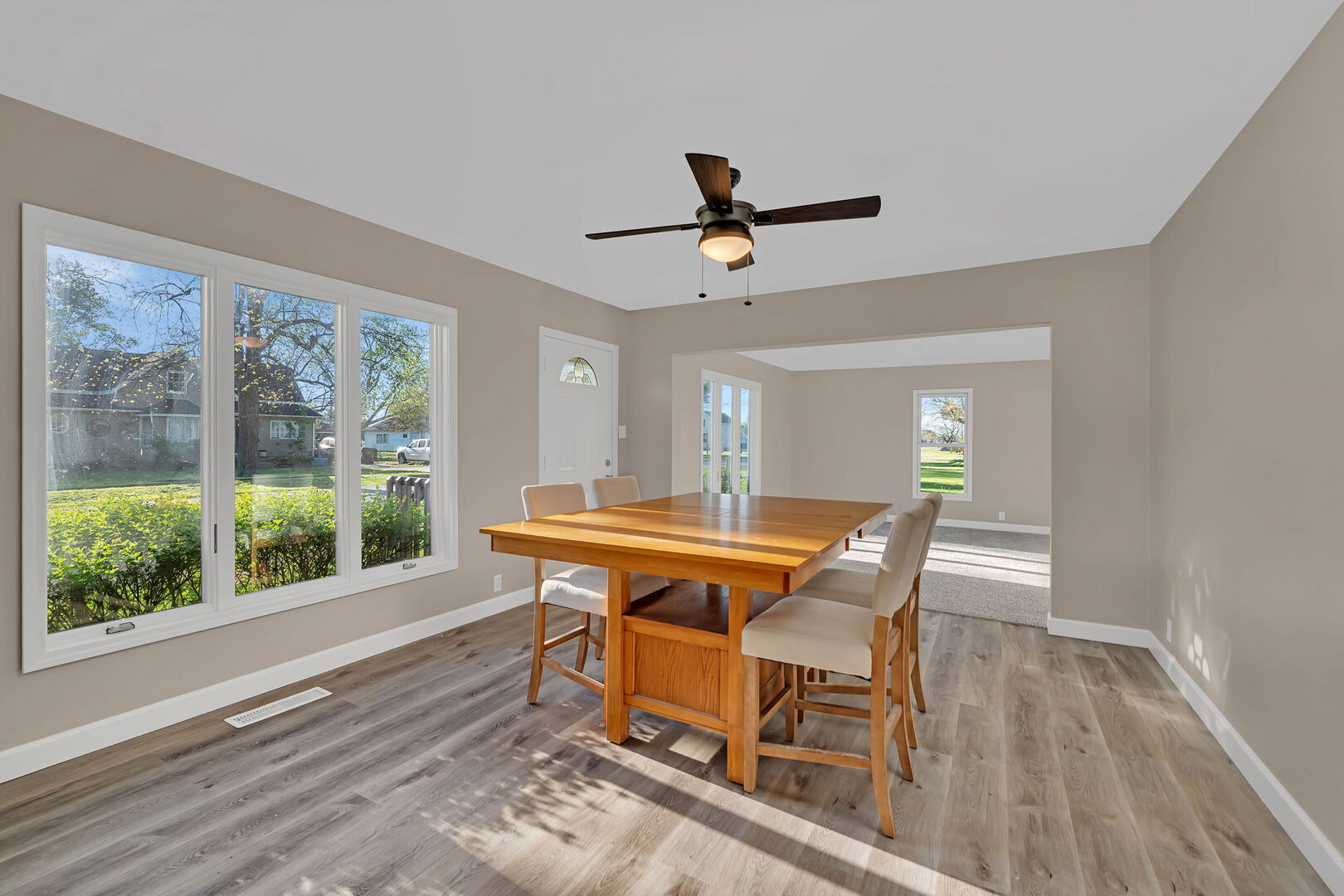 303 S Jackson Street, Gardner, IL 60424