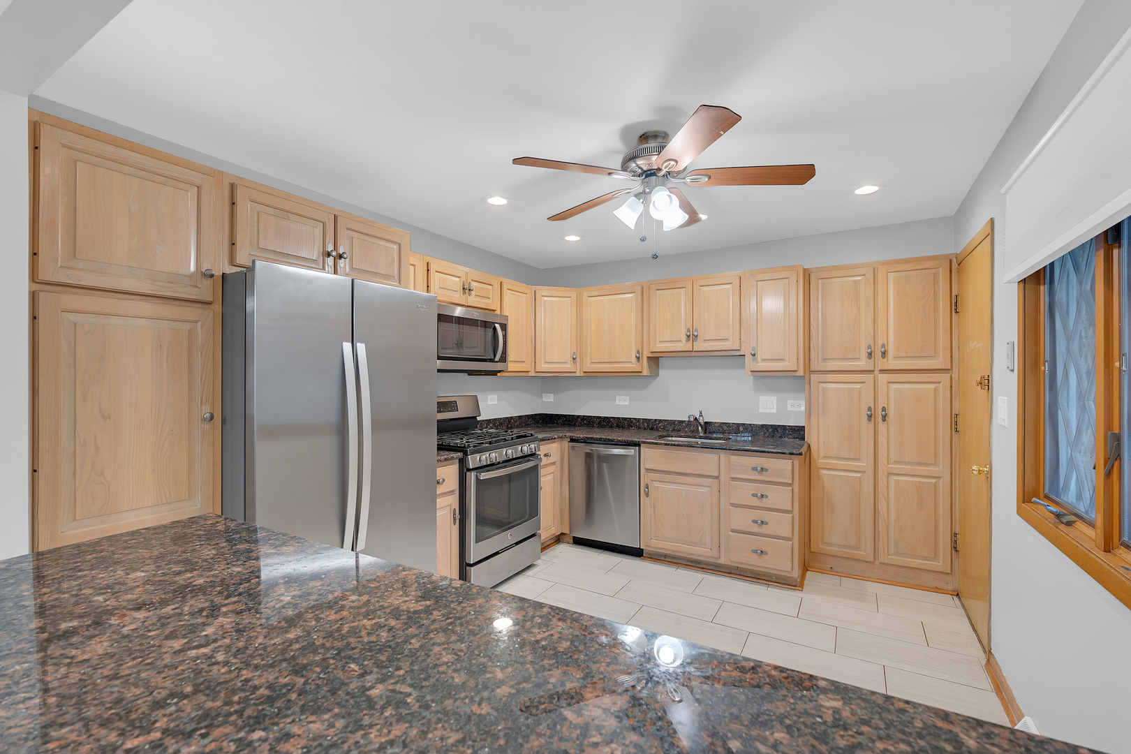 650 Patricia Lane, Des Plaines, IL 60016