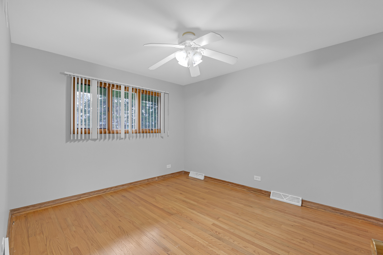 650 Patricia Lane, Des Plaines, IL 60016