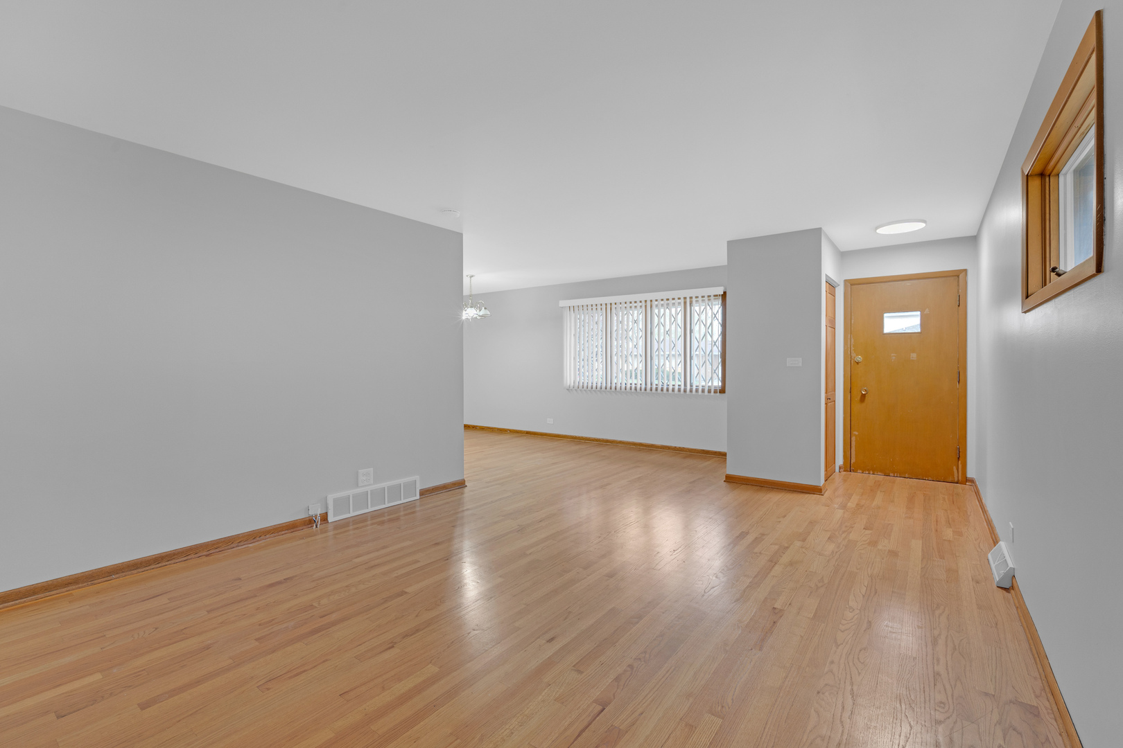 650 Patricia Lane, Des Plaines, IL 60016