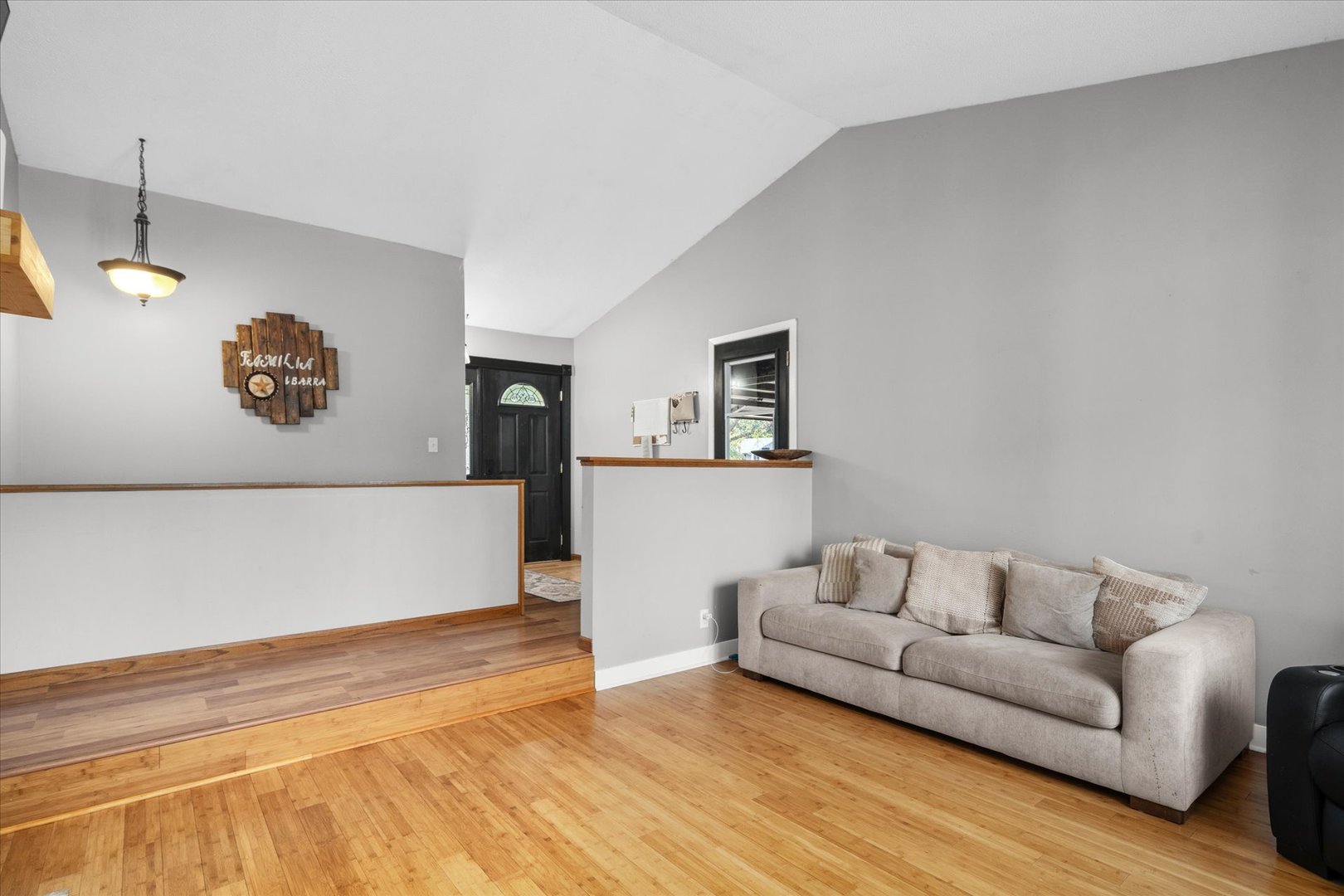 750 Forest Park Drive, Dixon, IL 61021