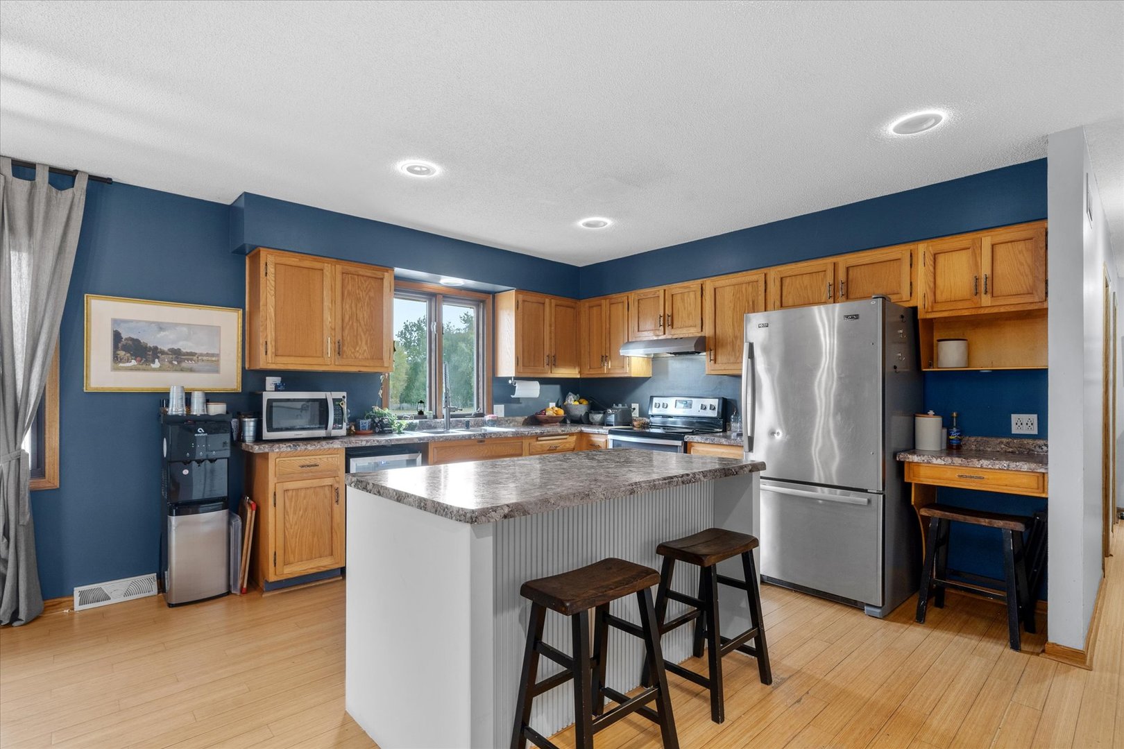 750 Forest Park Drive, Dixon, IL 61021