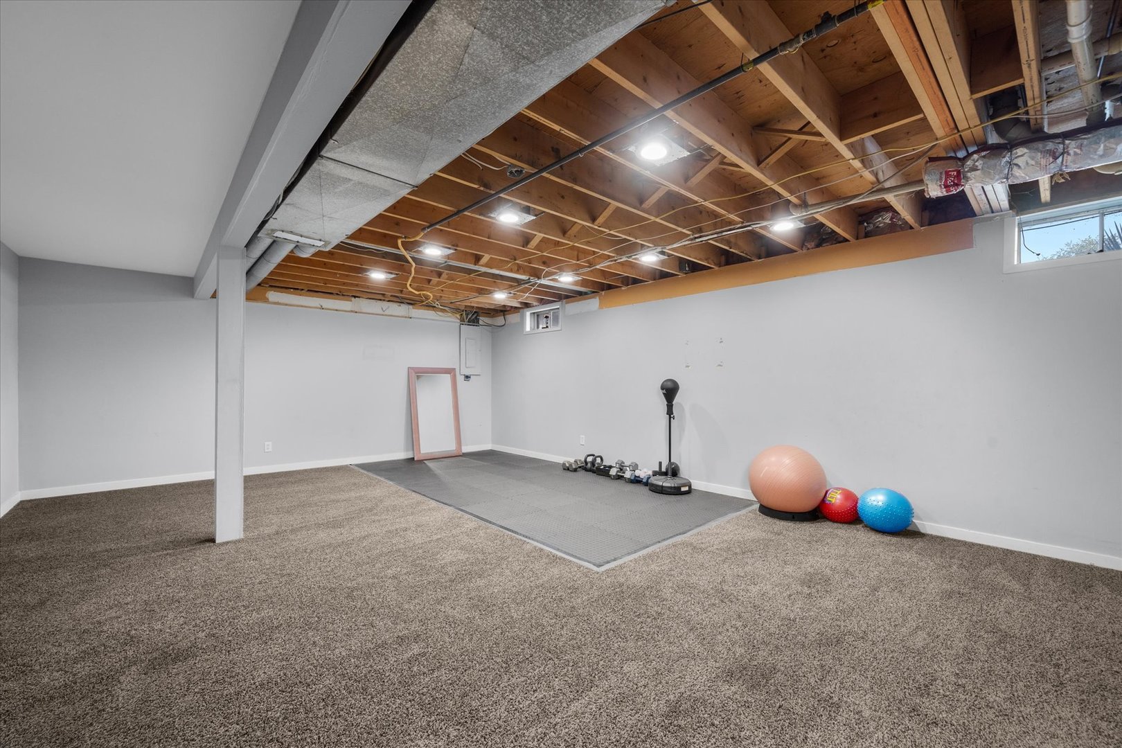 750 Forest Park Drive, Dixon, IL 61021