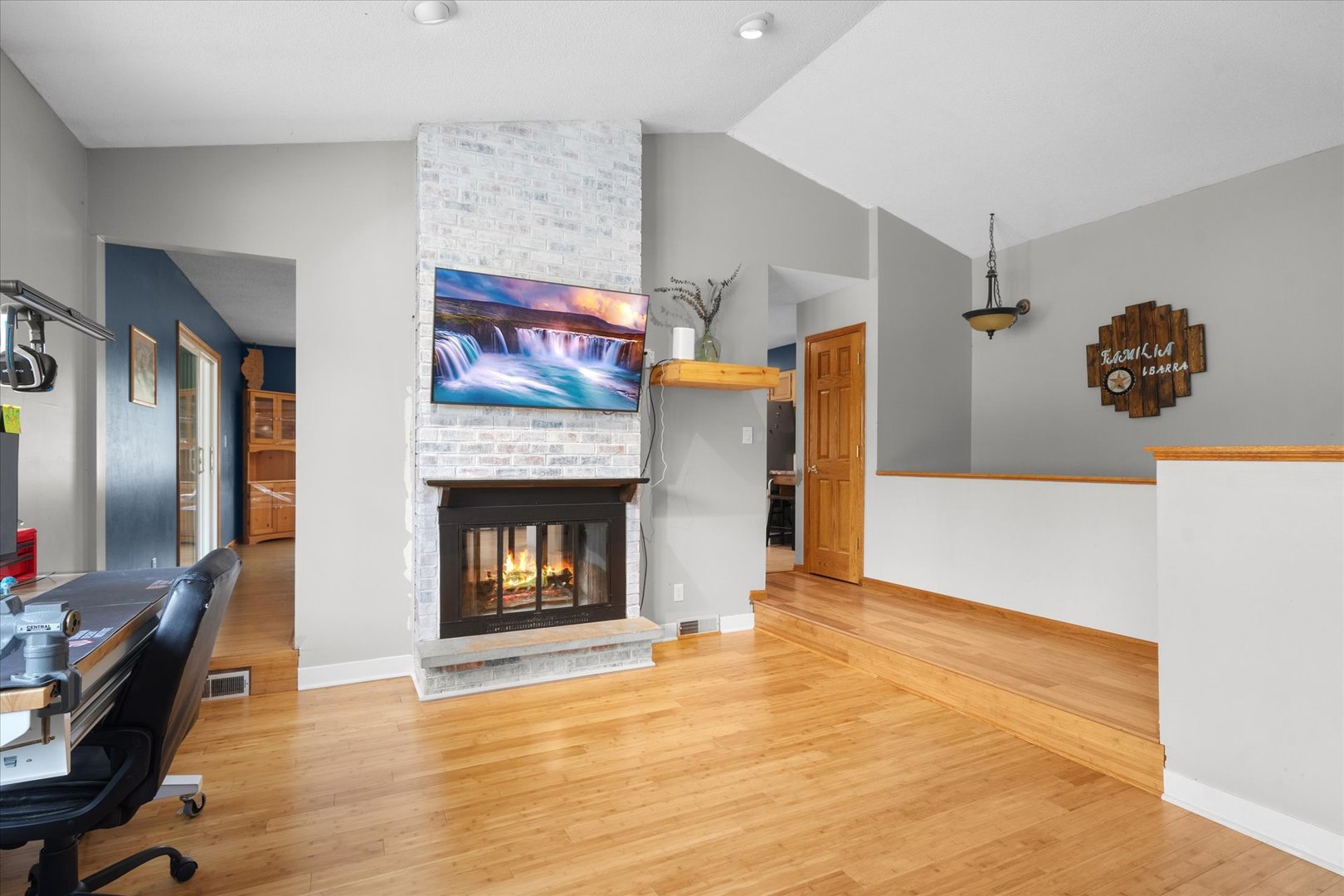 750 Forest Park Drive, Dixon, IL 61021