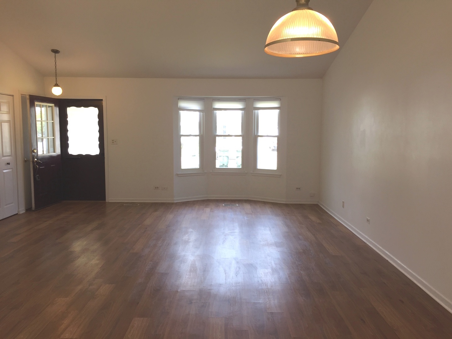 41 Bedford Road, Mundelein, IL 60060