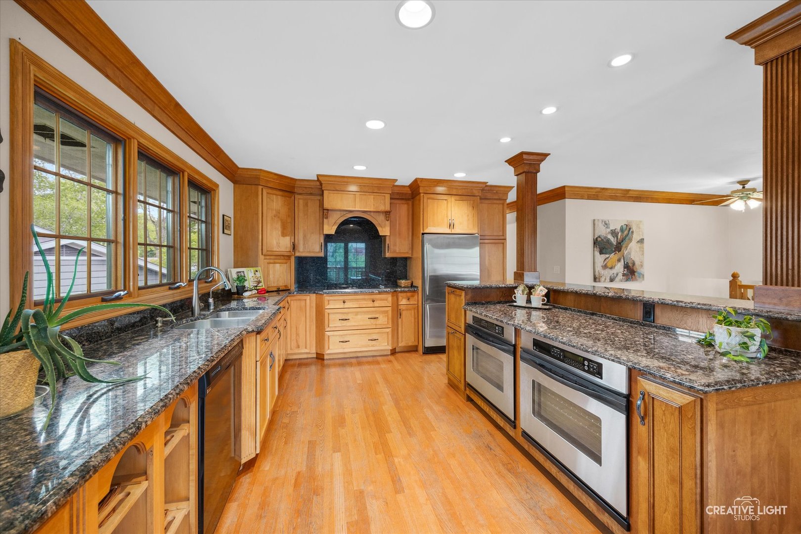 712 Westfield Drive, St. Charles, IL 60174
