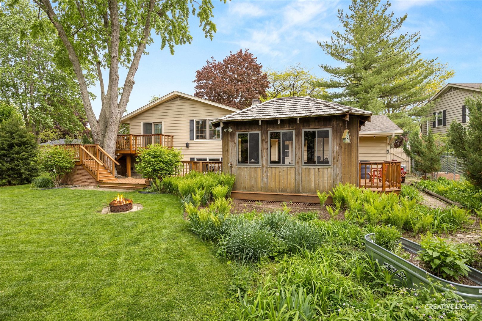 712 Westfield Drive, St. Charles, IL 60174
