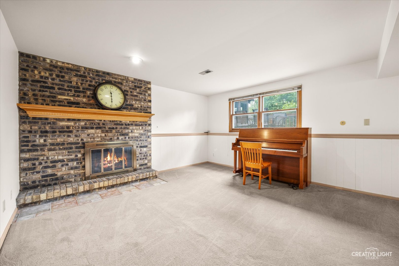 712 Westfield Drive, St. Charles, IL 60174