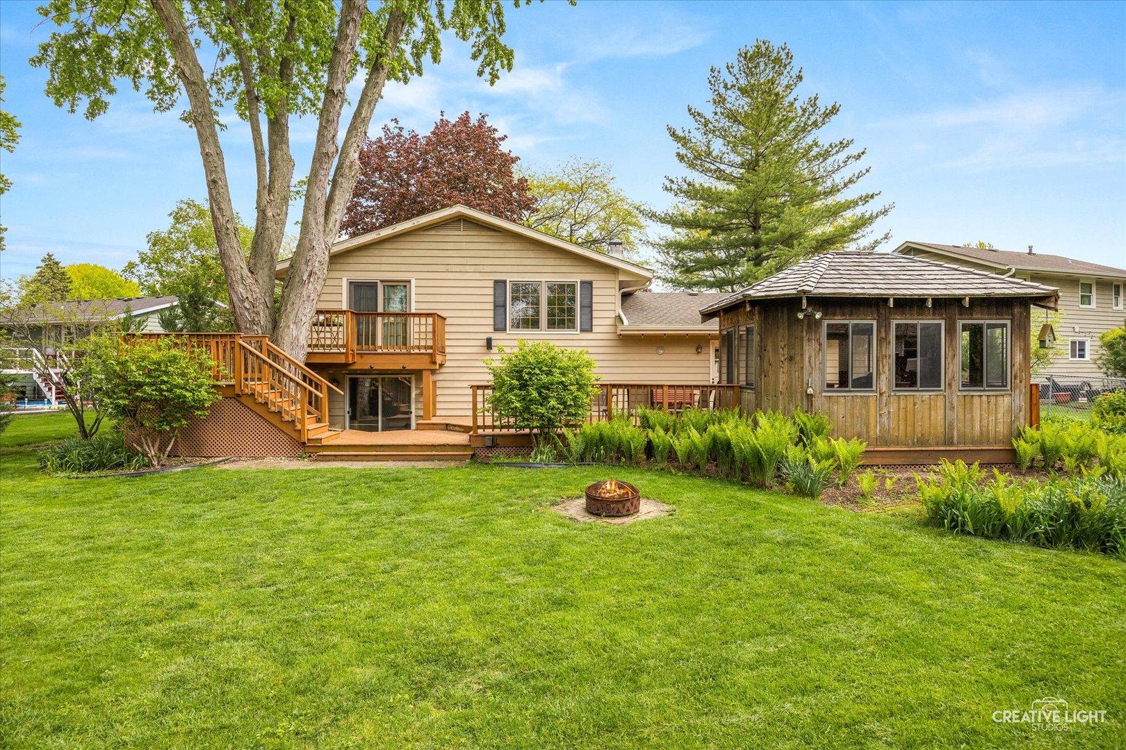 712 Westfield Drive, St. Charles, IL 60174