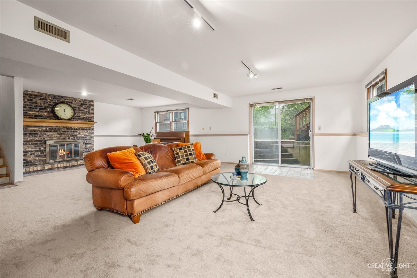 712 Westfield Drive, St. Charles, IL 60174