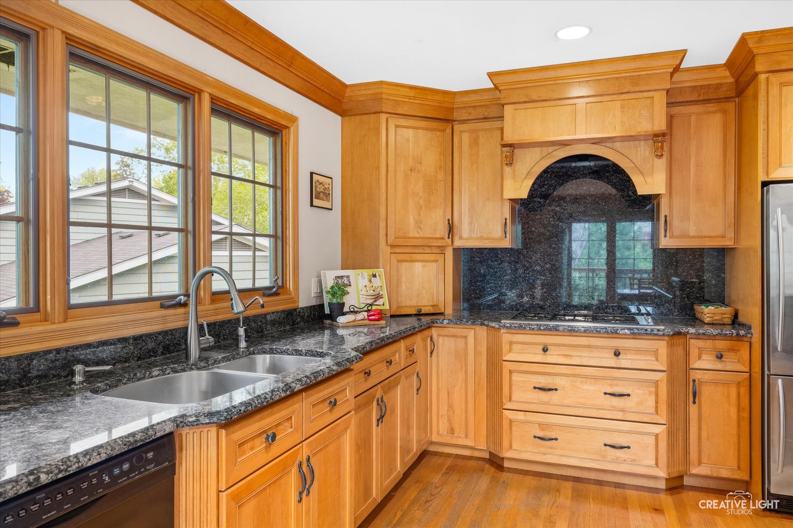 712 Westfield Drive, St. Charles, IL 60174