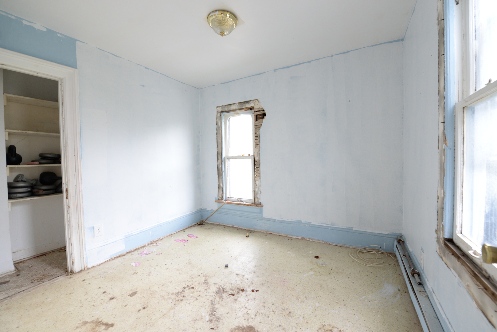 435 W Marion Street, Joliet, IL 60436