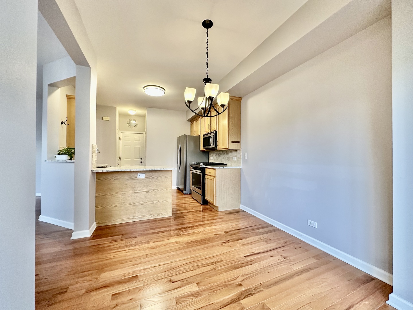 3329 Bromley Lane #3329, Aurora, IL 60502