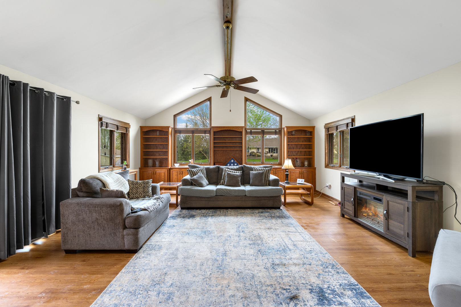 301 Lilas Court, New Lenox, IL 60451