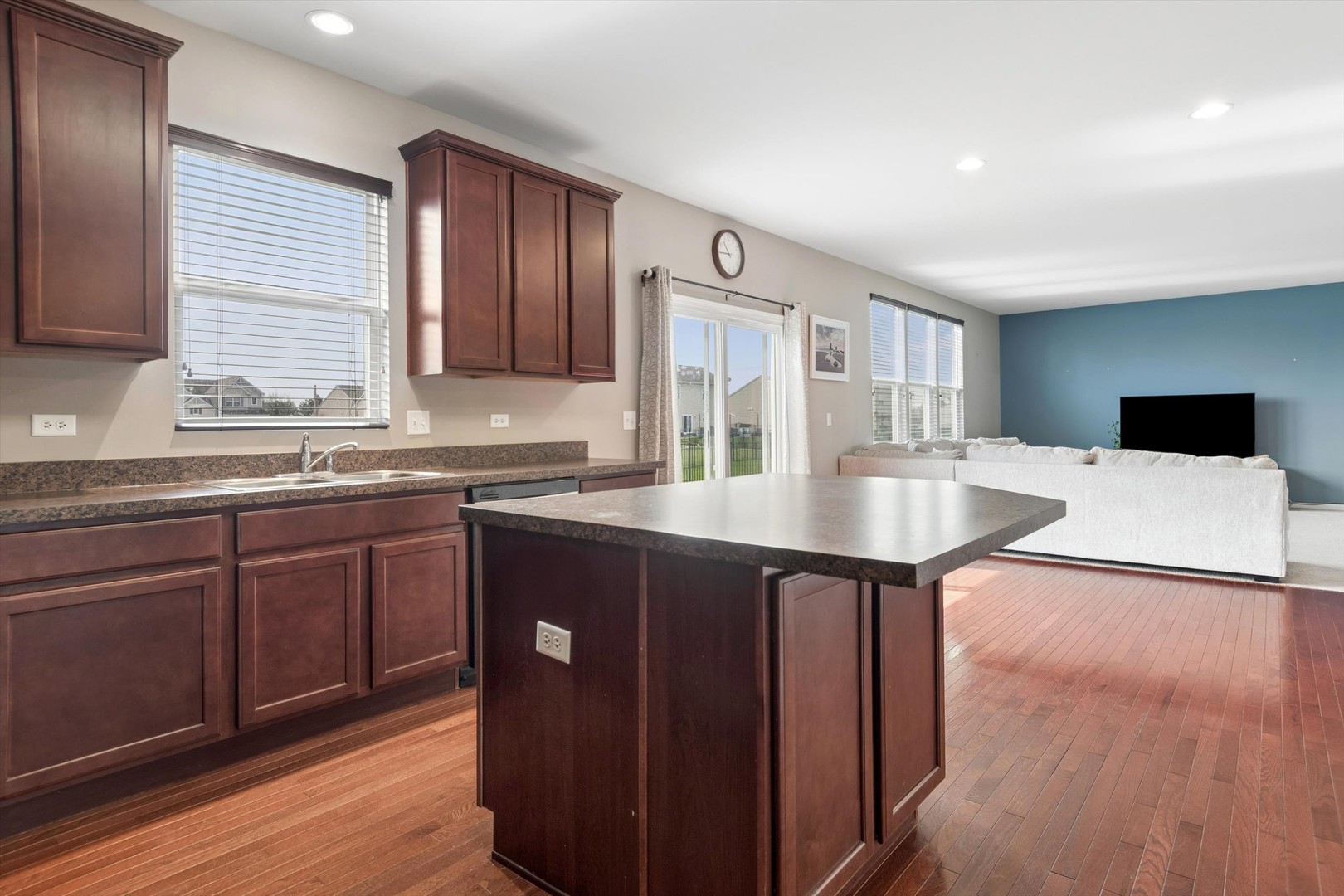 1452 Ruby Drive, Yorkville, IL 60560