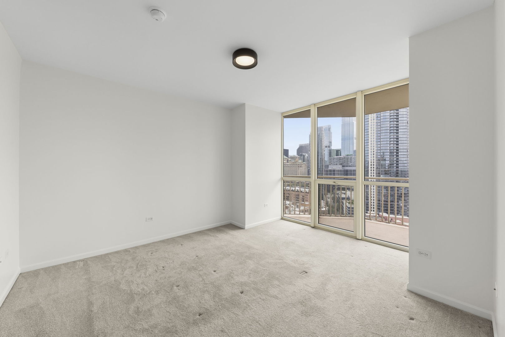 645 N Kingsbury Street #2202, Chicago, IL 60654