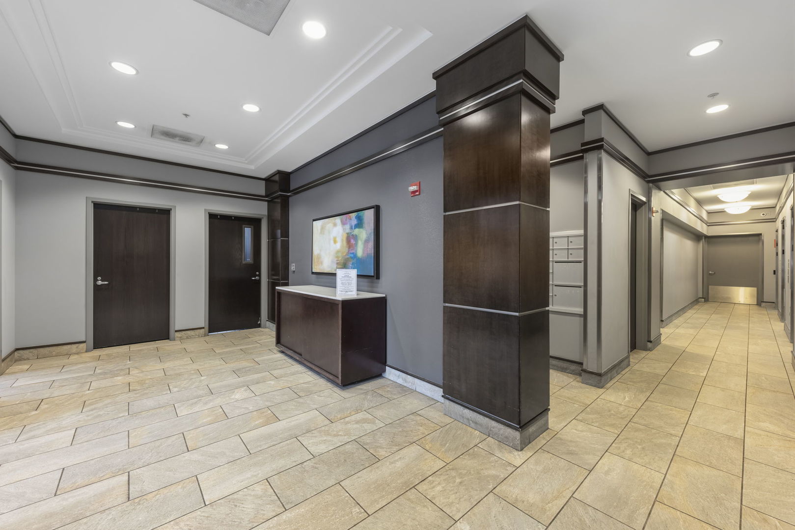 645 N Kingsbury Street #2202, Chicago, IL 60654