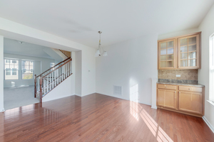 212 Commerce Street, Aurora, IL 60504