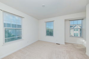 212 Commerce Street, Aurora, IL 60504