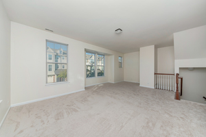 212 Commerce Street, Aurora, IL 60504