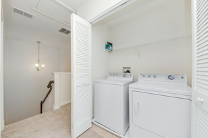 212 Commerce Street, Aurora, IL 60504