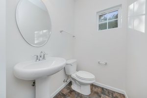 212 Commerce Street, Aurora, IL 60504