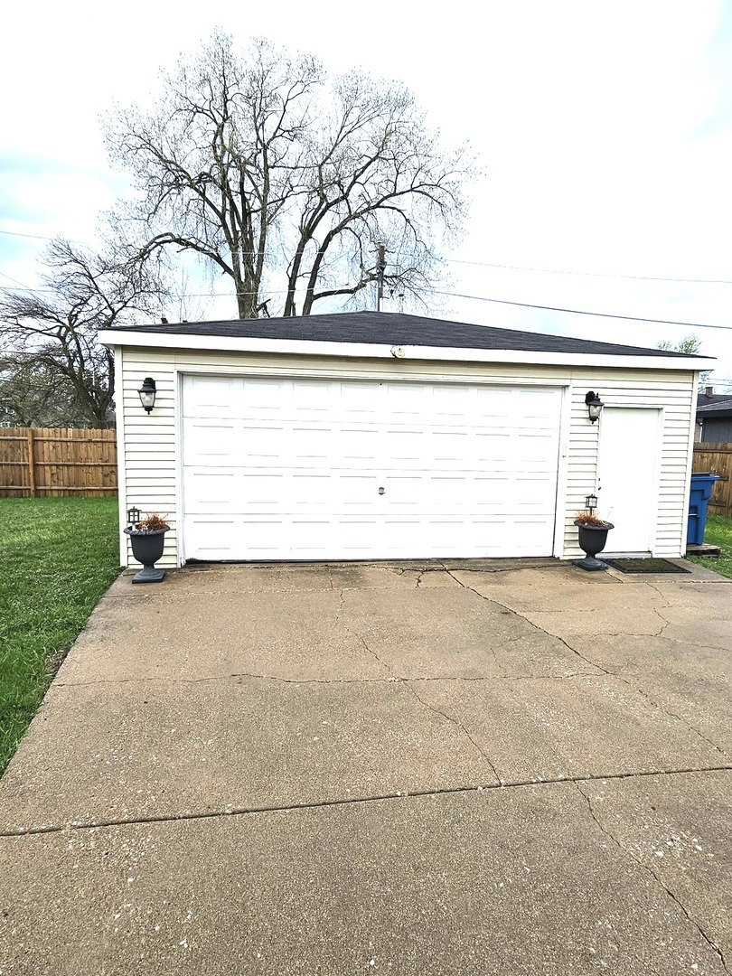 15362 7th Avenue, Phoenix, IL 60426