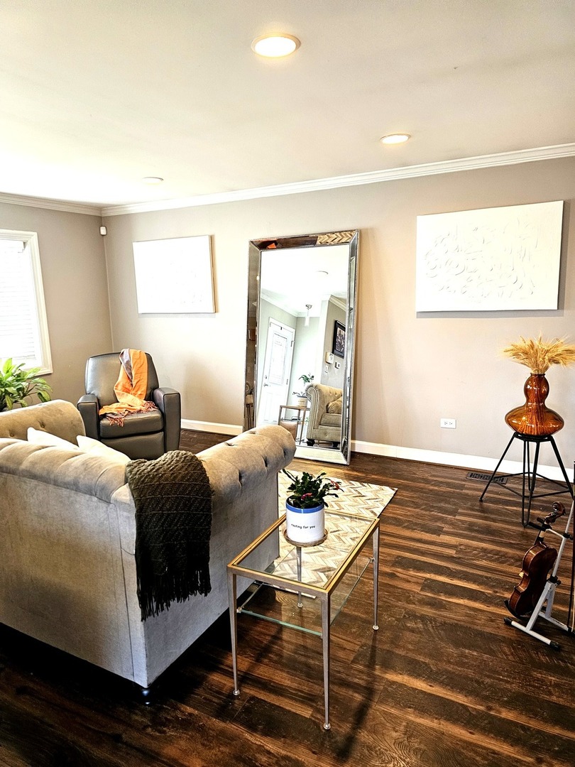 15362 7th Avenue, Phoenix, IL 60426