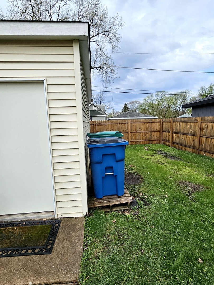 15362 7th Avenue, Phoenix, IL 60426