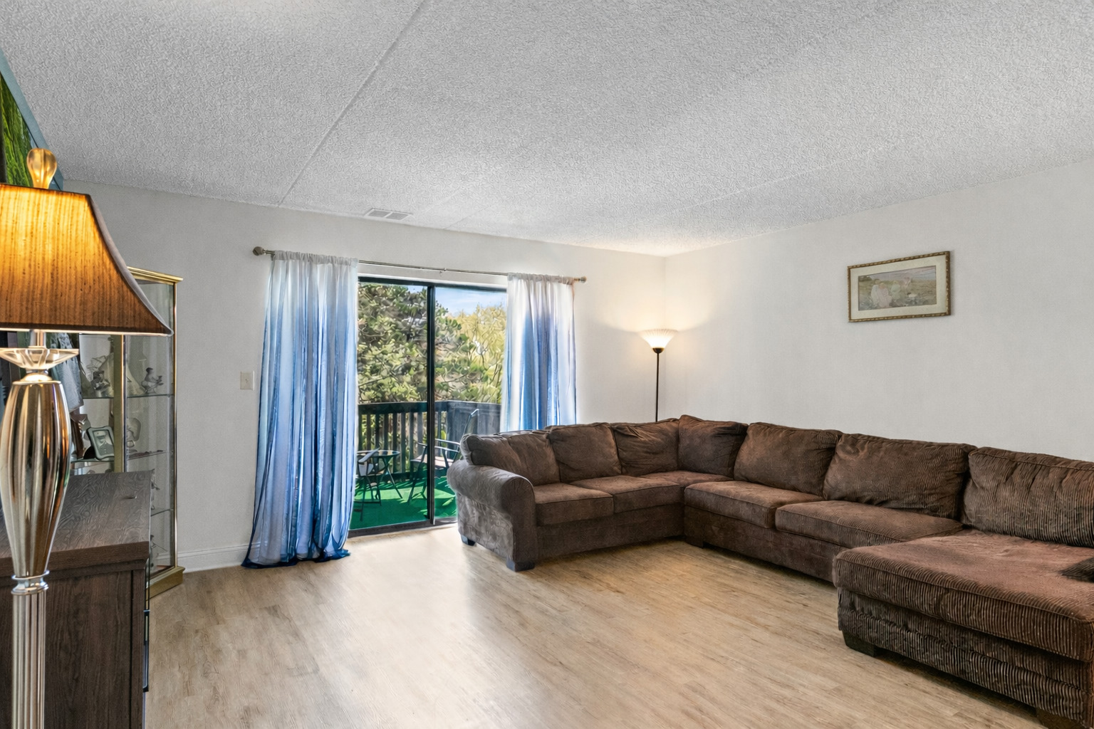 690 Chandler Road #205, Gurnee, IL 60031