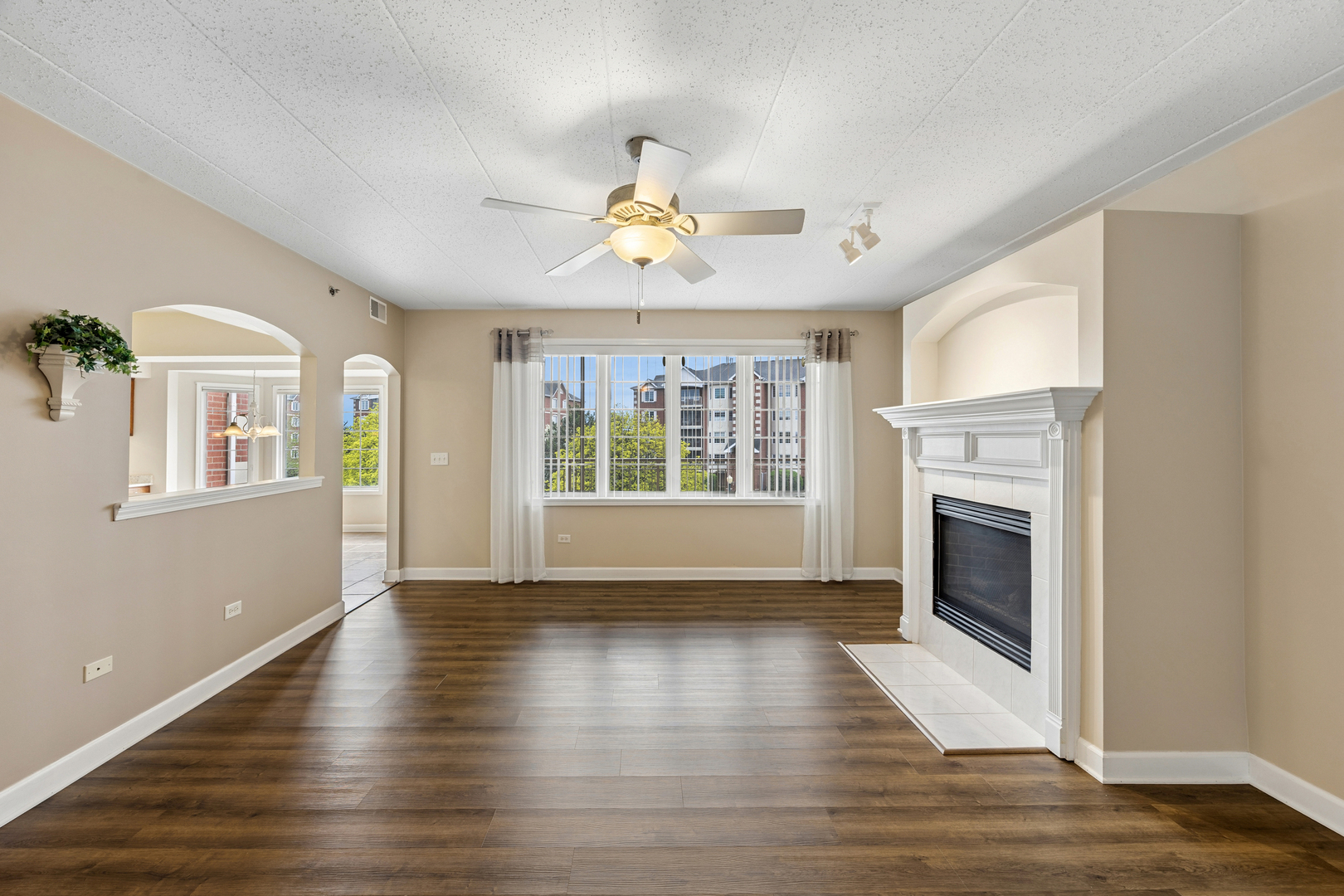 7920 Trinity Circle #2SW, Tinley Park, IL 60487