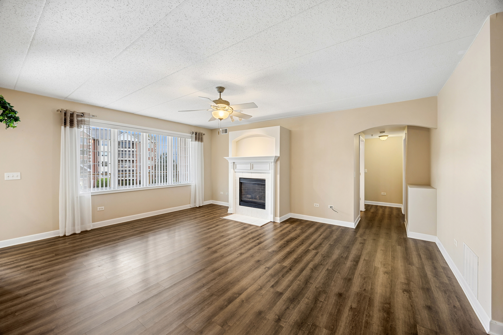 7920 Trinity Circle #2SW, Tinley Park, IL 60487