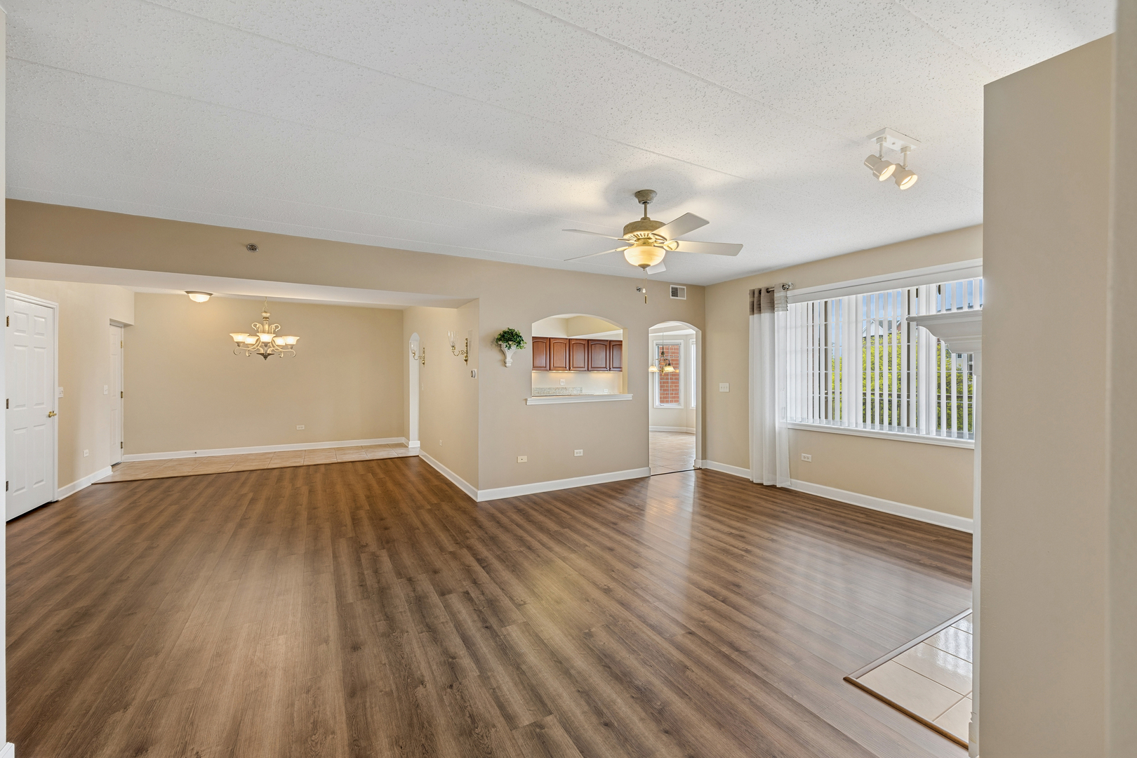 7920 Trinity Circle #2SW, Tinley Park, IL 60487