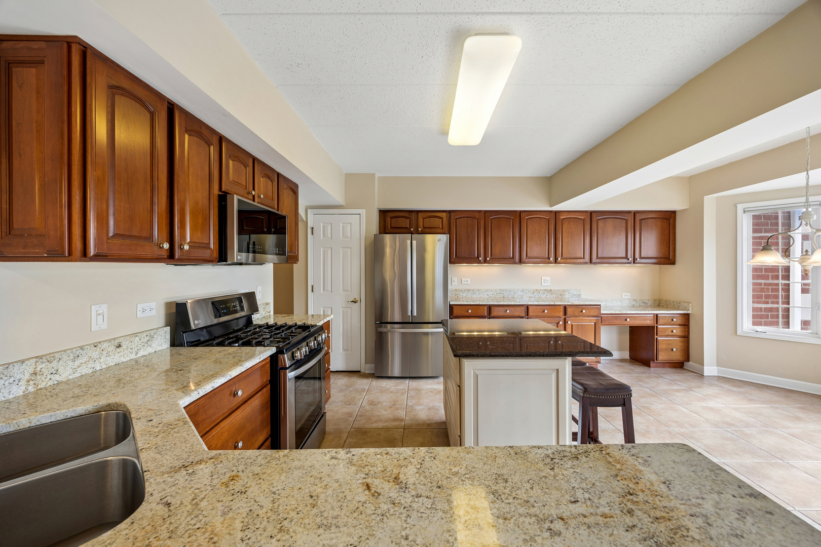 7920 Trinity Circle #2SW, Tinley Park, IL 60487