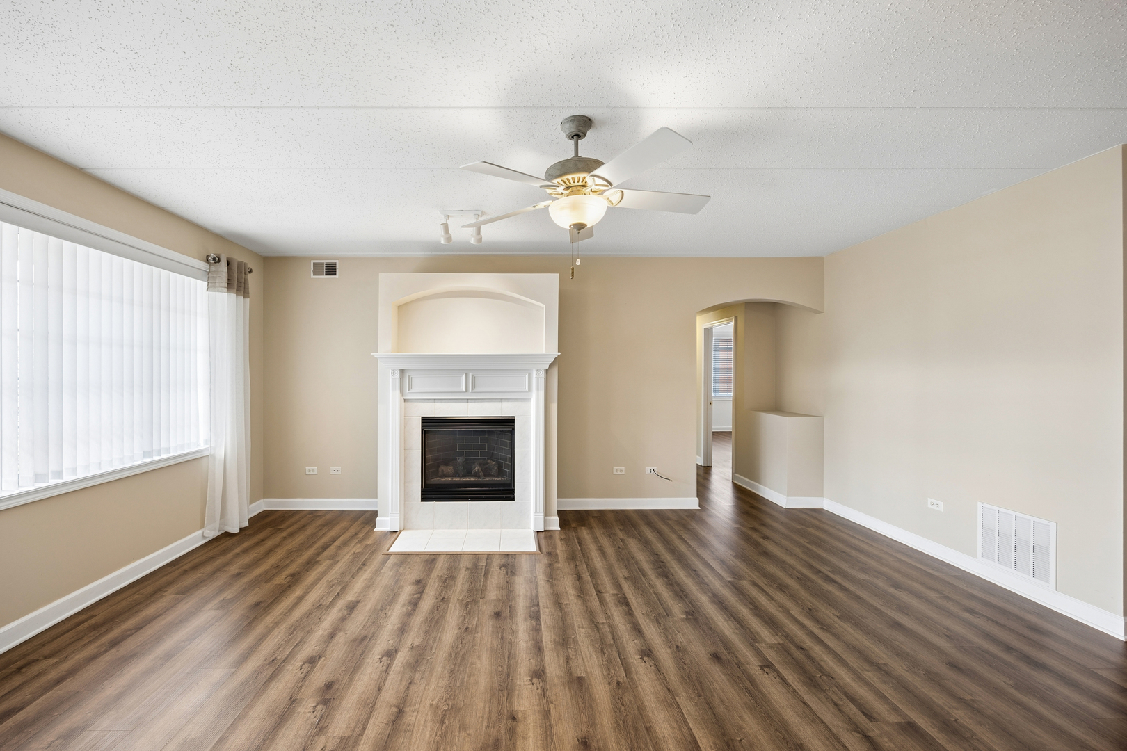 7920 Trinity Circle #2SW, Tinley Park, IL 60487