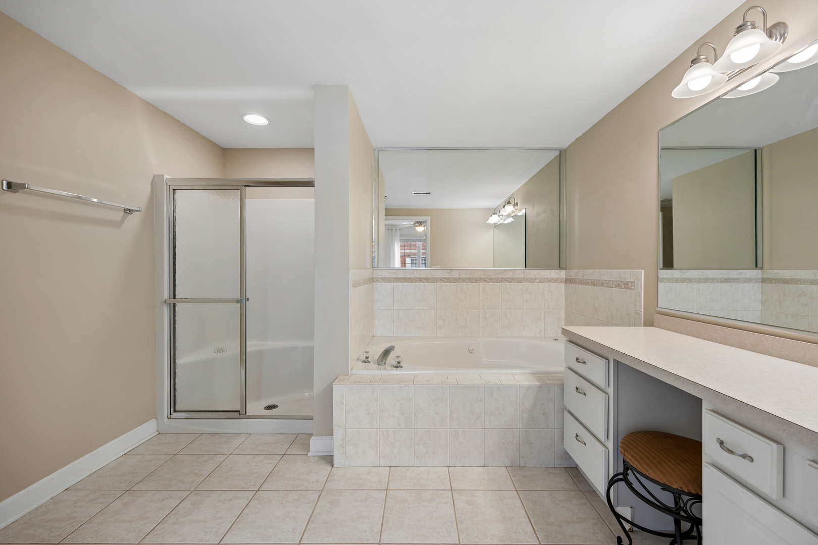 7920 Trinity Circle #2SW, Tinley Park, IL 60487