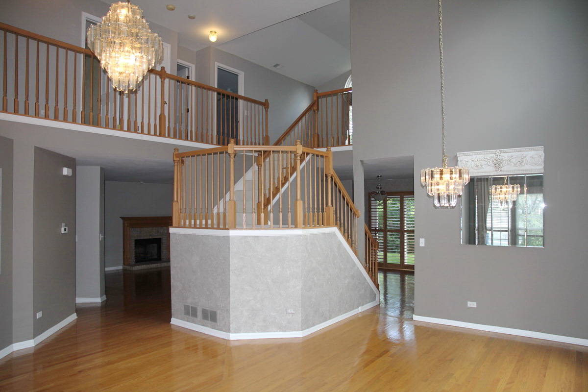 2723 Whitehall Lane, Naperville, IL 60564