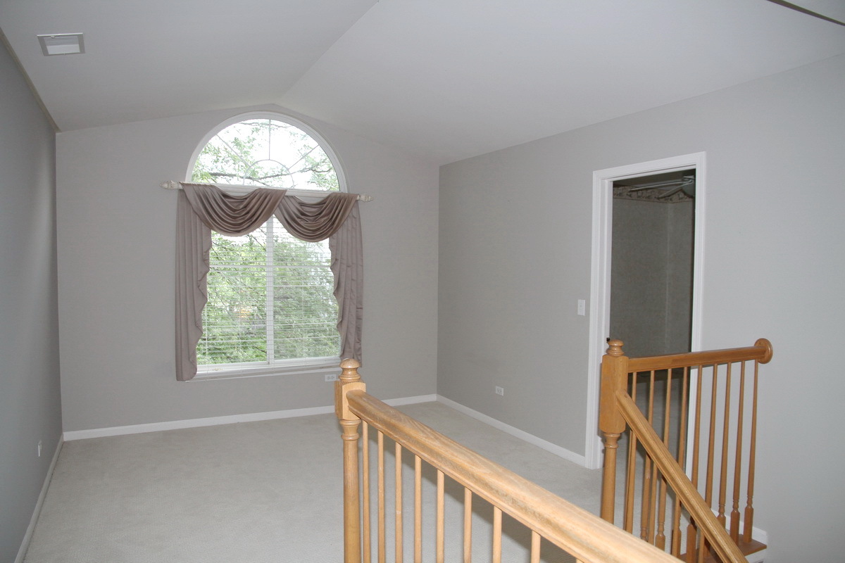 2723 Whitehall Lane, Naperville, IL 60564