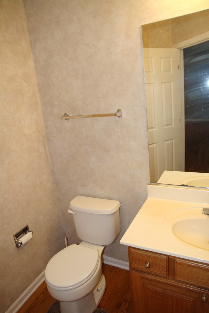 2723 Whitehall Lane, Naperville, IL 60564