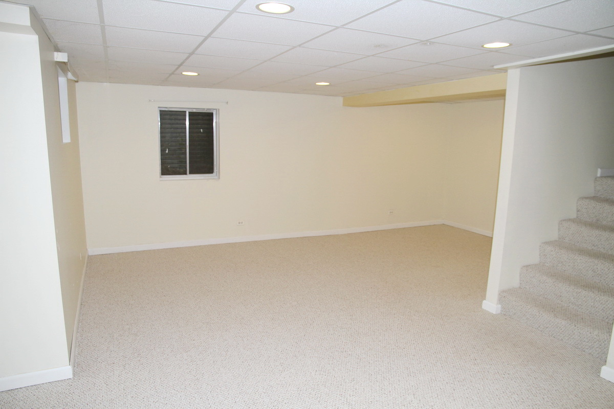 2723 Whitehall Lane, Naperville, IL 60564