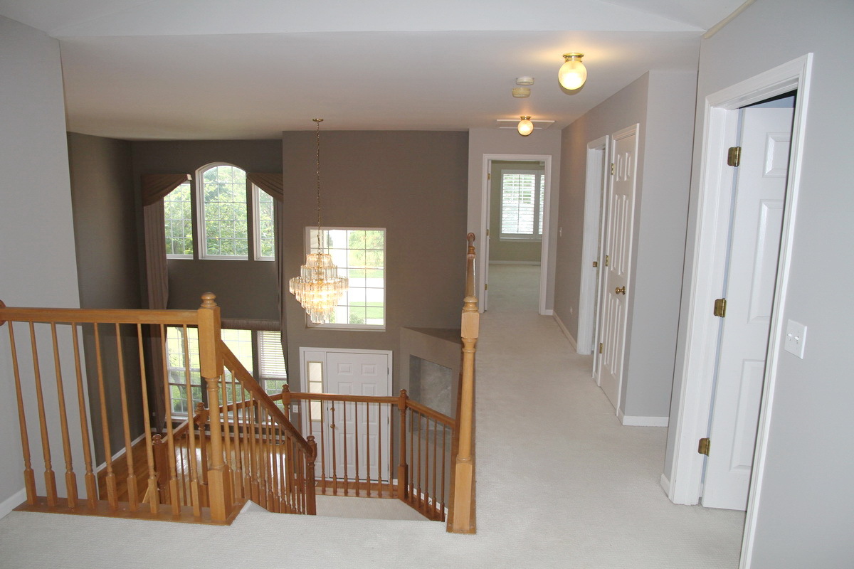 2723 Whitehall Lane, Naperville, IL 60564