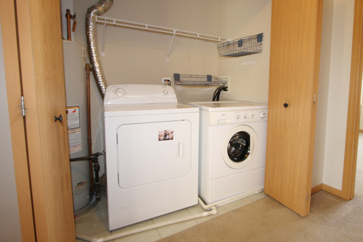 3162 Cambria Court, Aurora, IL 60503