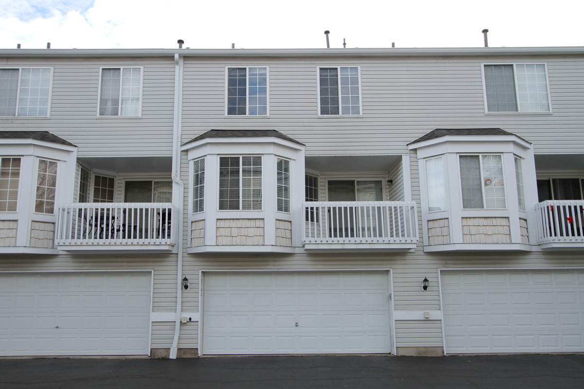 3162 Cambria Court, Aurora, IL 60503