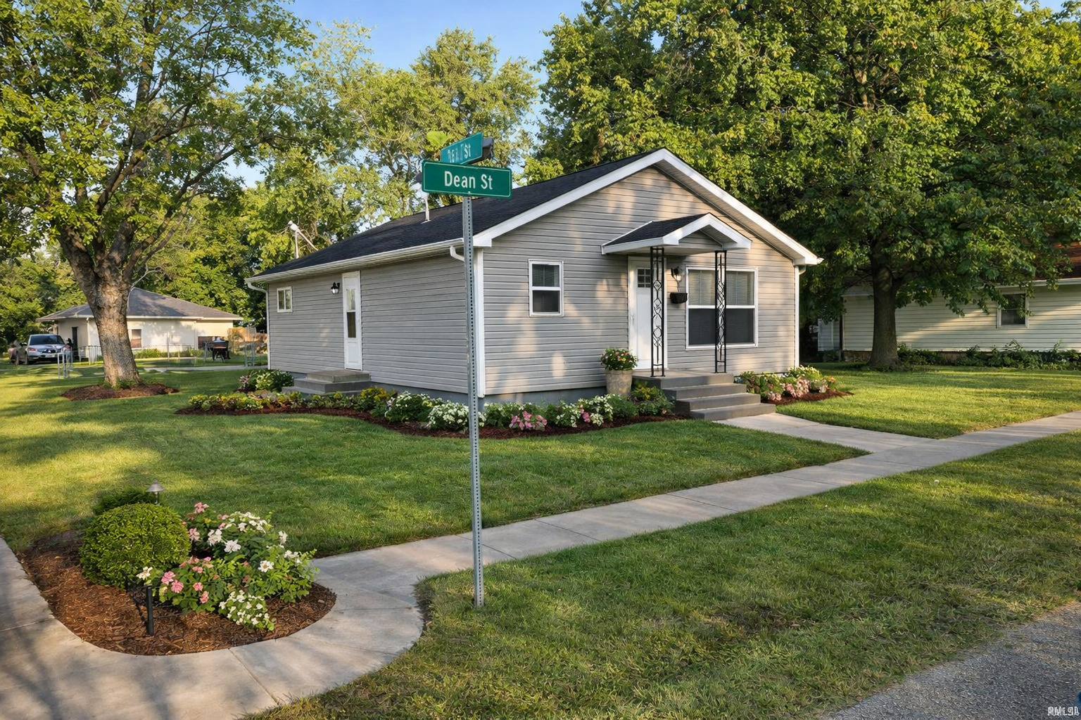 1328 Dean Street, Centralia, IL 62801