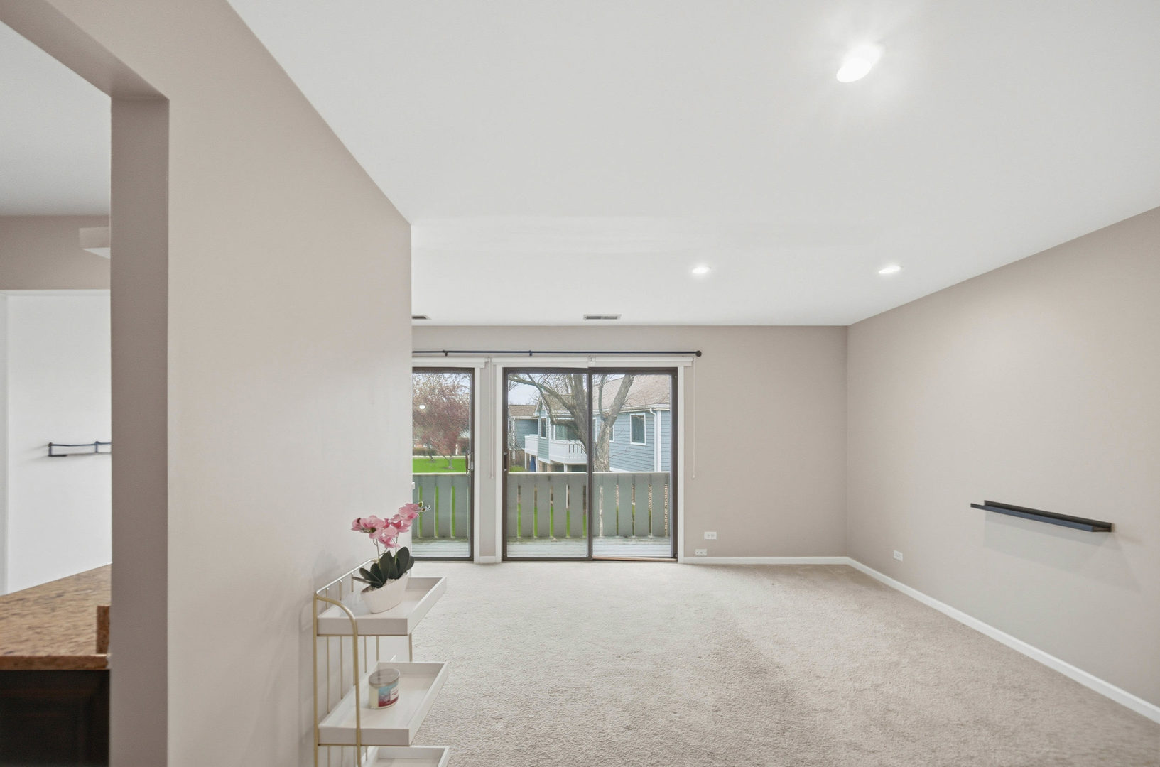 1502 7 Pines Road #C2, Schaumburg, IL 60193